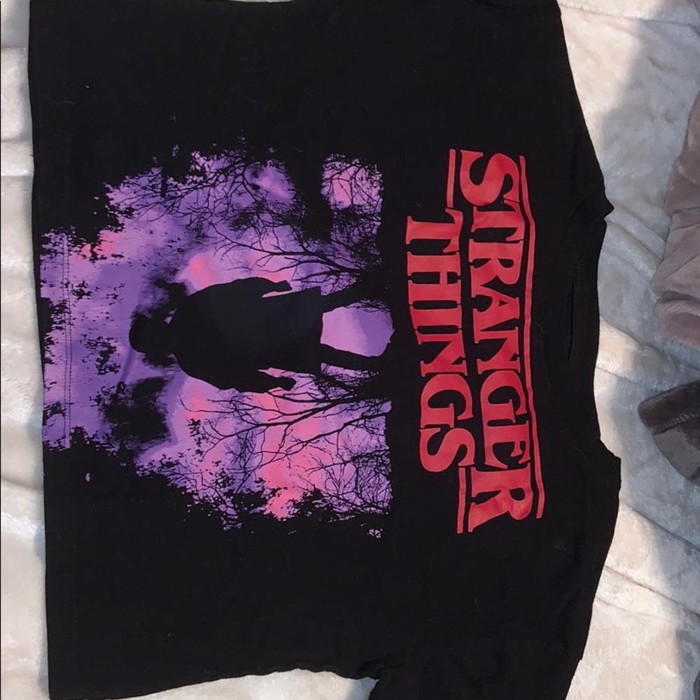 stranger things cropped shirt